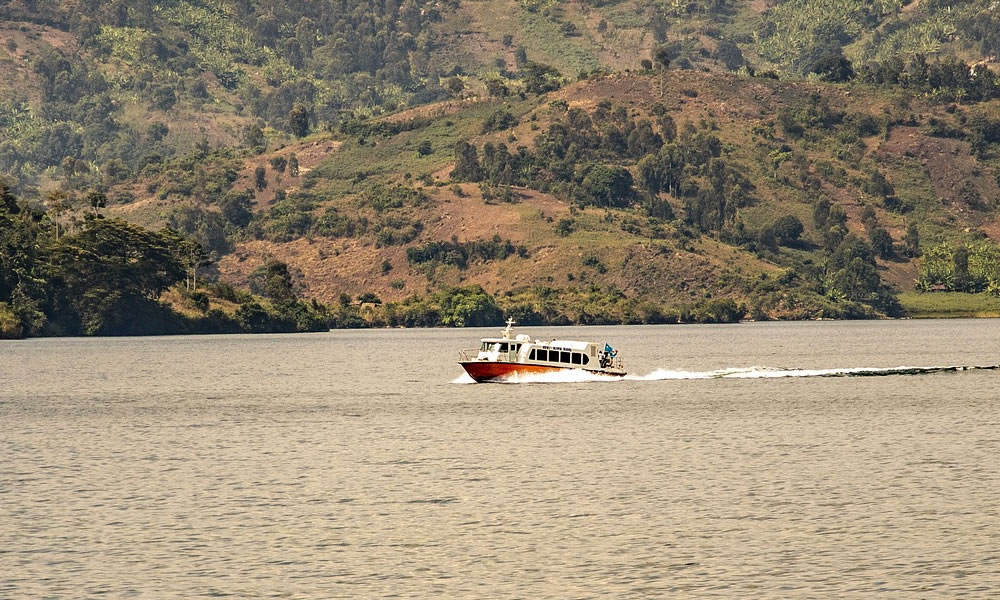 4 Days Lake Kivu and Congo Gorilla Trekking Tour